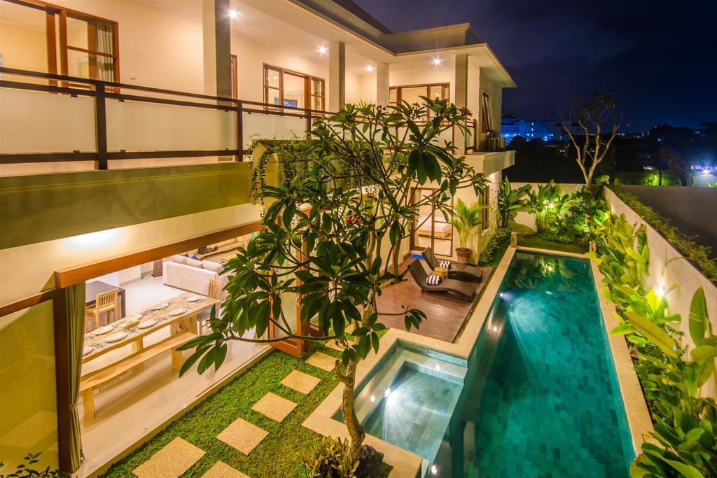 Villa Tepi Sungai Legian Rom bilde