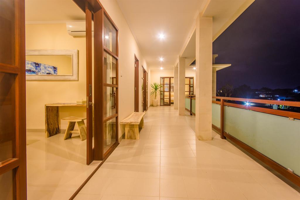 Villa Tepi Sungai Legian Rom bilde