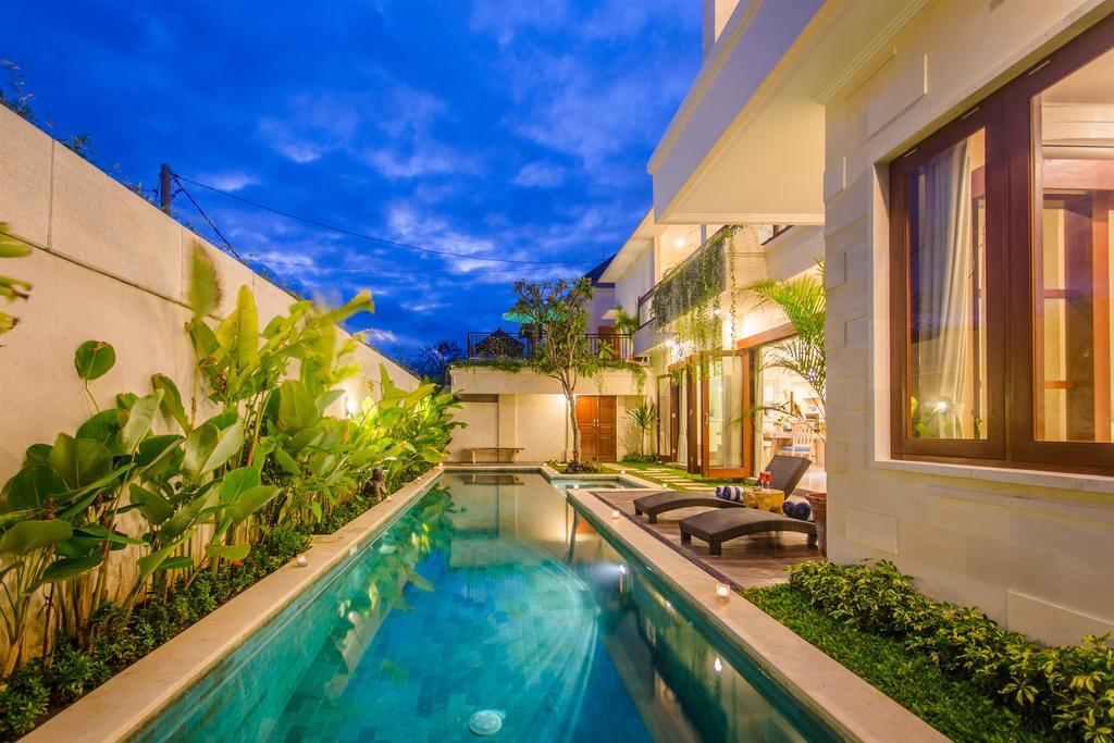 Villa Tepi Sungai Legian Rom bilde